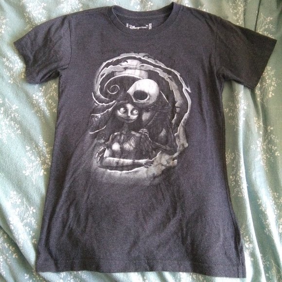 Nightmare Before Christmas Jack and Sally Tshirt - Picture 1 of 2